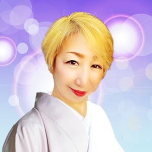 束朔先生